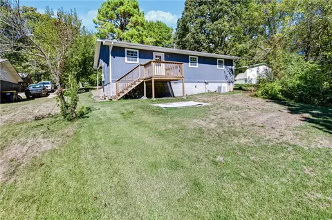 Exterior - 520 E Gordon Ave, Harrison, AR 72601 photo 3 of 9