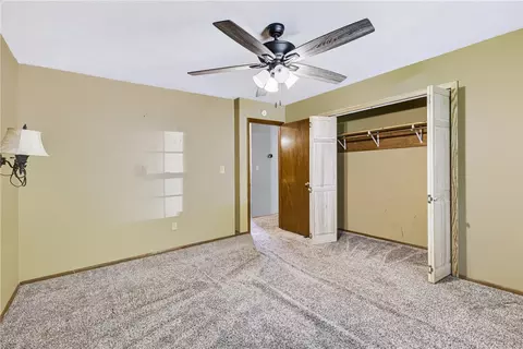 Bedroom - 520 E Gordon Ave, Harrison, AR 72601 photo 3 of 7