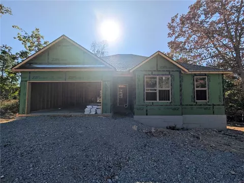 7 Fields Ln, Bella Vista, AR 72715