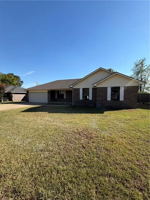 1524 15th St, Russellville, AR 72802
