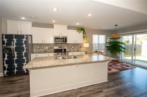 Kitchen - 5336 Overcrest Ave, Springdale, AR 72764 photo 1 of 3