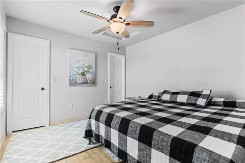 Bedroom - 575 Nc 1555, Compton, AR 72624 photo 3 of 7
