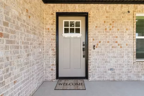Entry Way - 1580 Lariat Cir, Centerton, AR 72719 photo 1 of 3