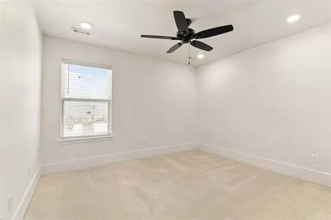 Bedroom - 1580 Lariat Cir, Centerton, AR 72719 photo 4 of 5