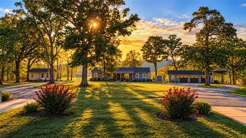 82 County Road 327, Berryville, AR 72616