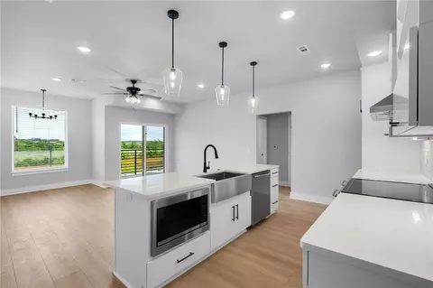 3330 SE Mp Pkwy #303, Bentonville, AR 72712