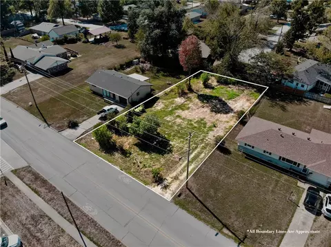809 Bella Vista Rd, Bentonville, AR 72712