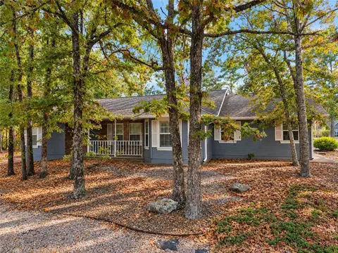 1 Argyll Ln, Bella Vista, AR 72715