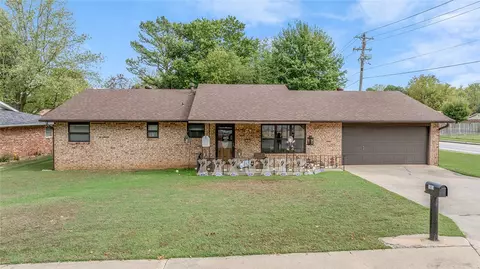1601 Daline St, Springdale, AR 72762