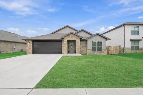 Exterior - 2041 Bluestem Dr, Centerton, AR 72719 photo 2 of 2