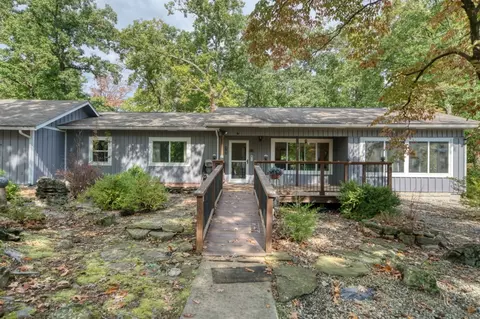 39 Windsong Ln, Eureka Springs, AR 72631