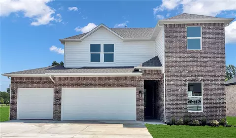 4720 W Succulent St, Fayetteville, AR 72704