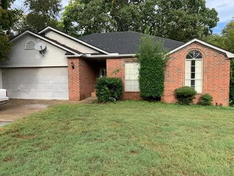 1966 N Radcliffe Ave, Fayetteville, AR 72704