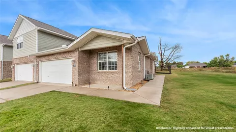 11000 Rose Ct, Farmington, AR 72730