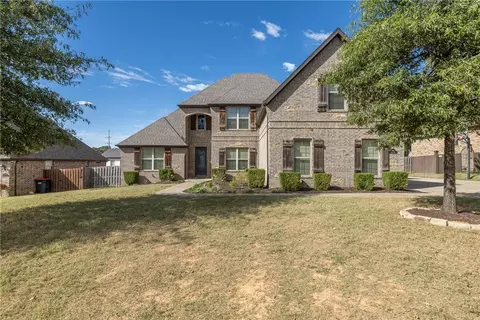 3147 N Chassy Ave, Fayetteville, AR 72703