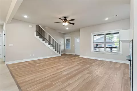 Living - 413 Ryder St, Gentry, AR 72734 photo 5 of 6