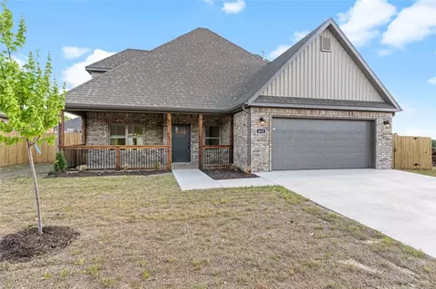 Exterior - 413 Ryder St, Gentry, AR 72734 photo 2 of 9