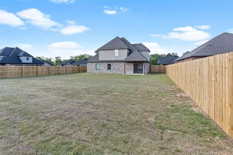 Exterior - 413 Ryder St, Gentry, AR 72734 photo 7 of 9