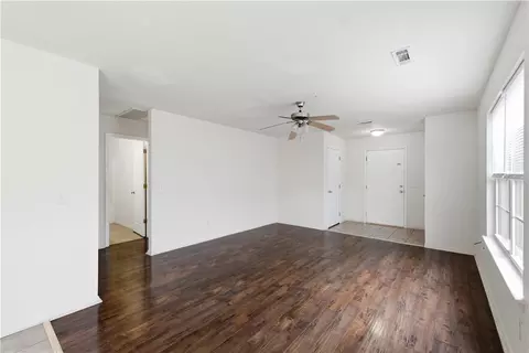 Living - 615 Cascade Cir, Springdale, AR 72764 photo 2 of 4