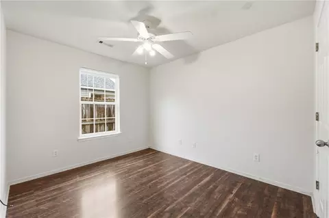 Bedroom - 615 Cascade Cir, Springdale, AR 72764 photo 3 of 4