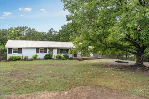 3031 N Adams Rd, Fayetteville, AR 72704