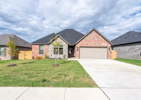 6702 Basswood Ave, Bentonville, AR 72713