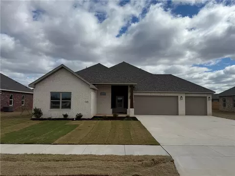 160 N Bloodhound Ave, Farmington, AR 72730