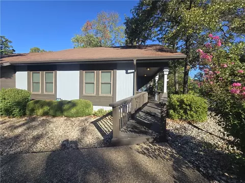 27 Wolviston Cir, Bella Vista, AR 72714