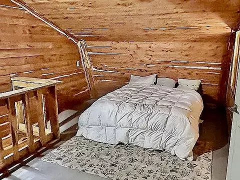 Bedroom - 258 Primitive Trl, Marshall, AR 72650 photo 2 of 6