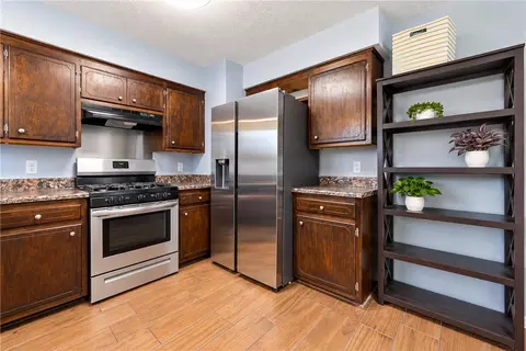 Kitchen - 1104 Daline St, Springdale, AR 72762 photo 1 of 3