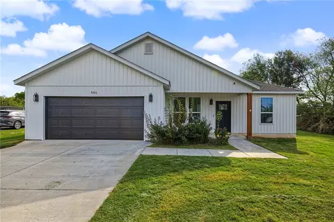 554 S West Ave, Lincoln, AR 72744