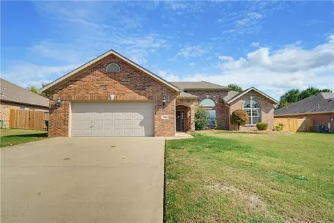 544 N Timeless Dr, Fayetteville, AR 72704
