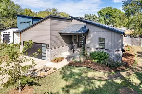 944 W Boone St, Fayetteville, AR 72701
