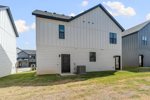 Exterior - 2609 W Berkeley Ave, Rogers, AR 72758 photo 4 of 4