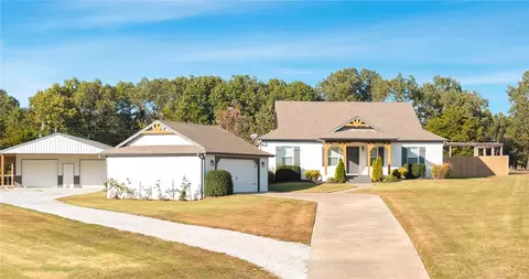 593 Madison 8593, Huntsville, AR 72740