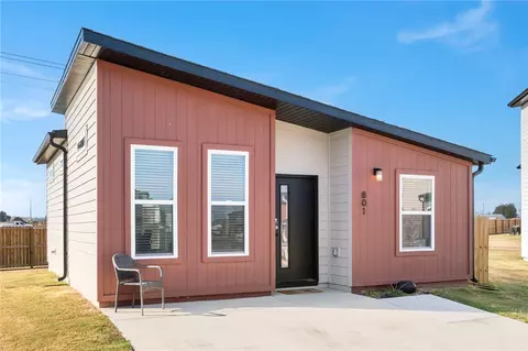 801 Florida Pl, Bentonville, AR 72713