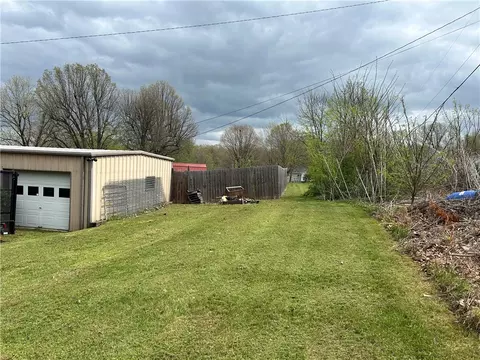 Exterior - 206 Roberta Dr, Harrison, AR 72601 photo 6 of 13