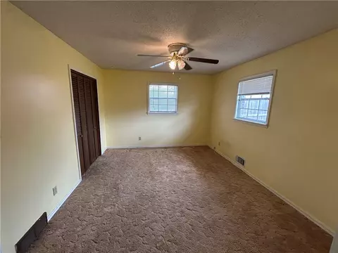 Bedroom - 206 Roberta Dr, Harrison, AR 72601 photo 3 of 3