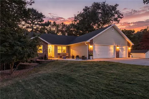 10 Wellow Ln, Bella Vista, AR 72714