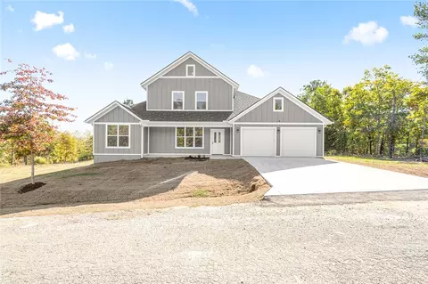 19 Lasswade Cir, Bella Vista, AR 72715