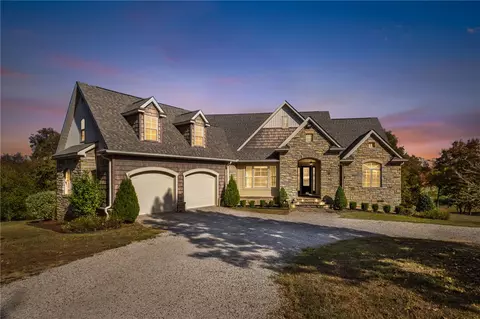 1011 E Uniontown St, Van Buren, AR 72956