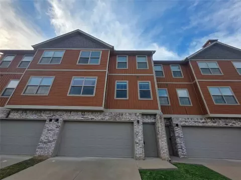 279 S Breakwater Ln, Fayetteville, AR 72704