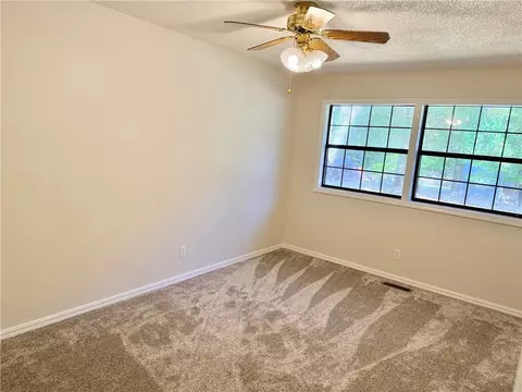 Bedroom - 104 Glenview St, Harrison, AR 72601 photo 5 of 7