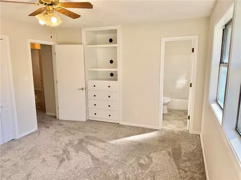 Bedroom - 104 Glenview St, Harrison, AR 72601 photo 2 of 7