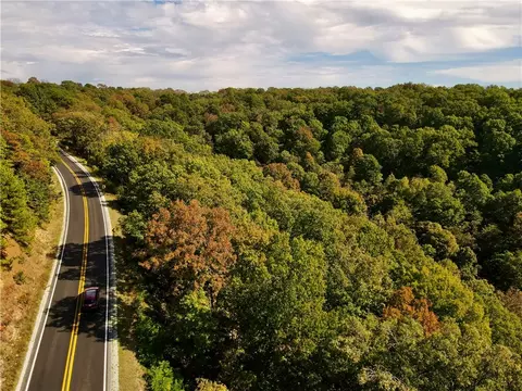 000 Ar 23, Eureka Springs, AR 72631