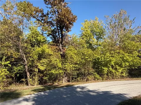 Hadrian Lane, Bella Vista, AR 72715