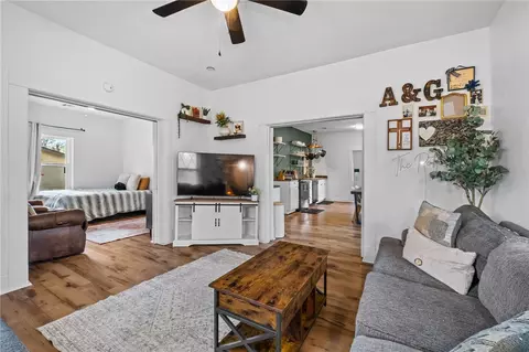 Living - 305 SW 4th Ave, Gravette, AR 72736 photo 2 of 3