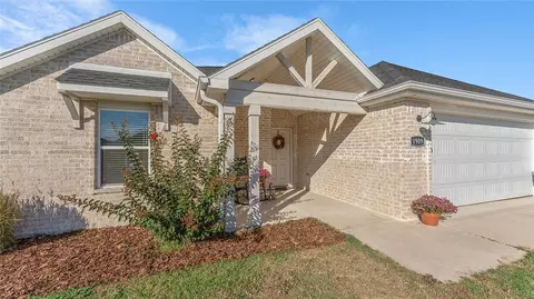 1909 E Hudson Dr, Siloam Springs, AR 72761
