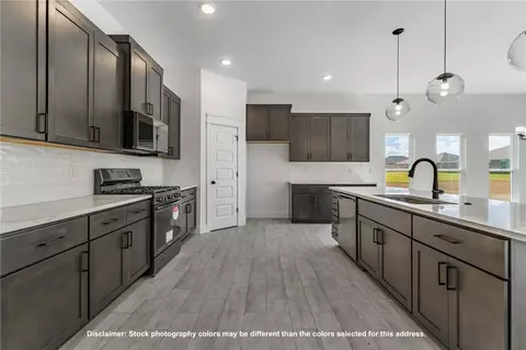 Kitchen - 2640 Havencrest Ave, Centerton, AR 72712 photo 3 of 5