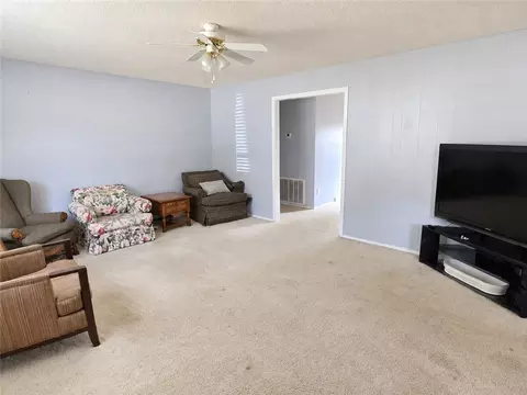 108 Nancy St, Harrison, AR 72601 photo 2